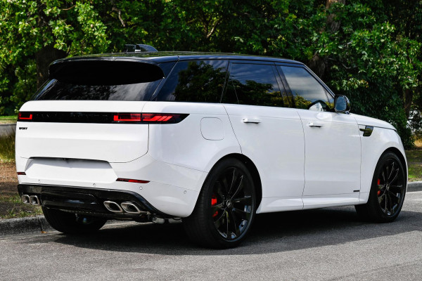 2025 Land Rover Range Rover Sport L461 P530 Autobiography SUV image 3