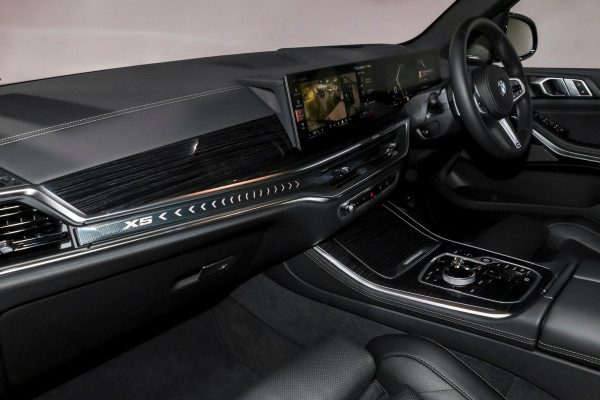 2026 BMW X5 G05 LCI xDrive30d M Sport SUV image 8