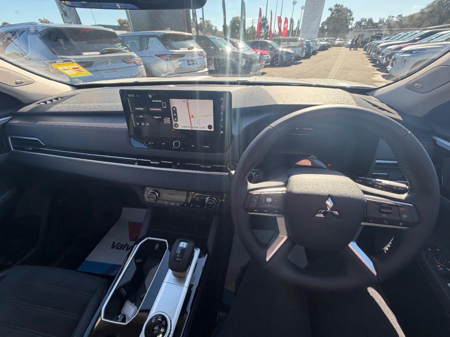 2025 Mitsubishi Outlander ZM Aspire SUV Image 13