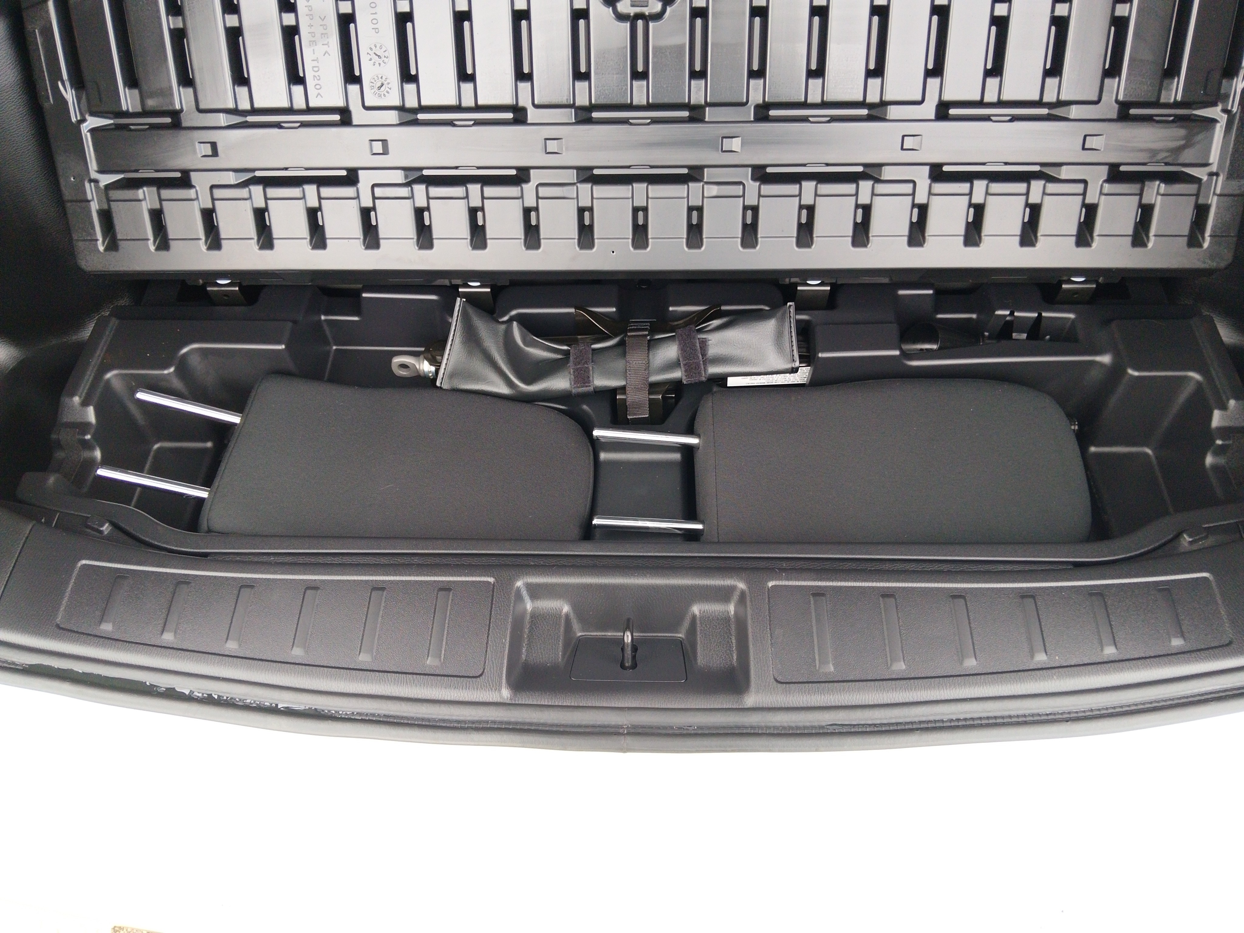 2023 MY24 Mitsubishi Outlander ZM LS SUV Image 11