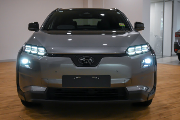 2025 MY26 Subaru Solterra E1-1 AWD Touring SUV image 4