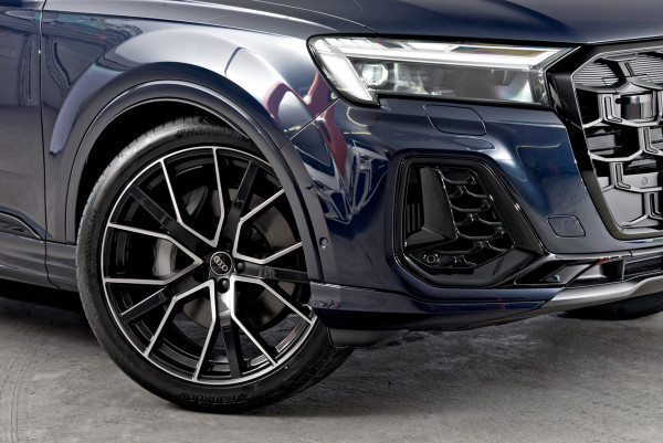 2026 MY25 Audi Q7 4M TDI 210kW S line SUV image 7