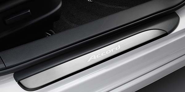 <img src="DOOR SILL GARNISH