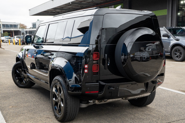 2025 MY25.5 Land Rover Defender L663 110 D350 X-Dynamic HSE SUV image 2