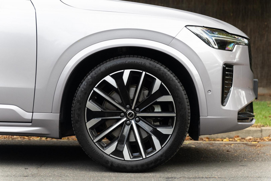 2025 MY26 Volvo XC90 L Series Ultra B5 Dark SUV Image 9