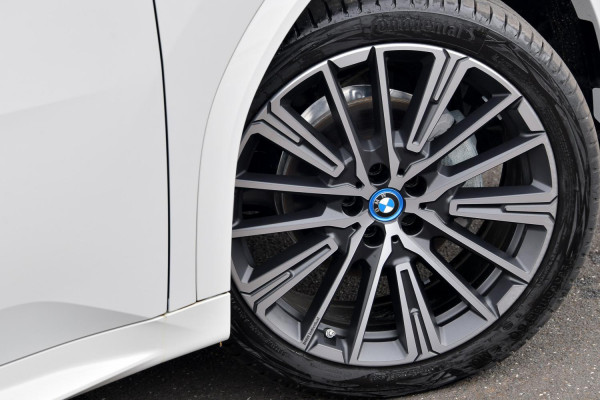 2025 BMW iX2 U10 eDrive20 M Sport SUV image 27