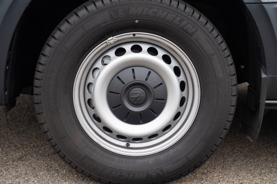 2019 MY20 Volkswagen Crafter SY1 35 Van MWB Van Image 19