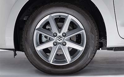 <img src="15" Silver Painted Alloy Wheel