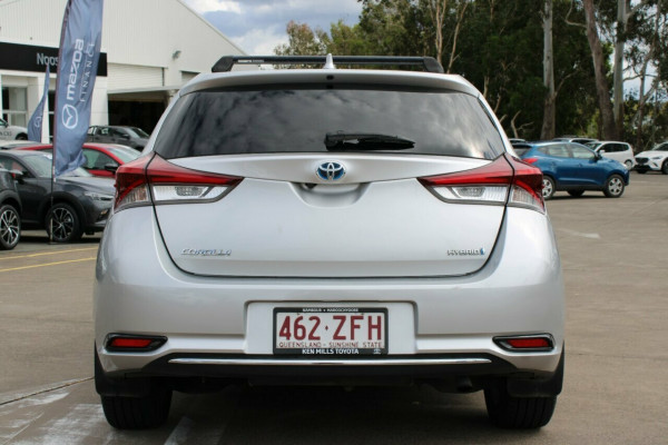 2016 Toyota Corolla ZWE186R Hybrid Hatch Image 9