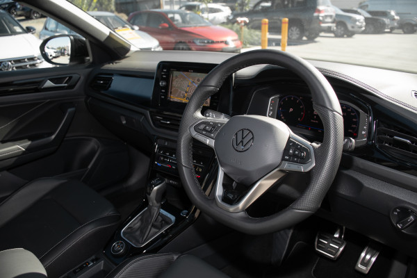 2025 MY26 Volkswagen T-Roc D11 140TSI R-Line SUV image 6