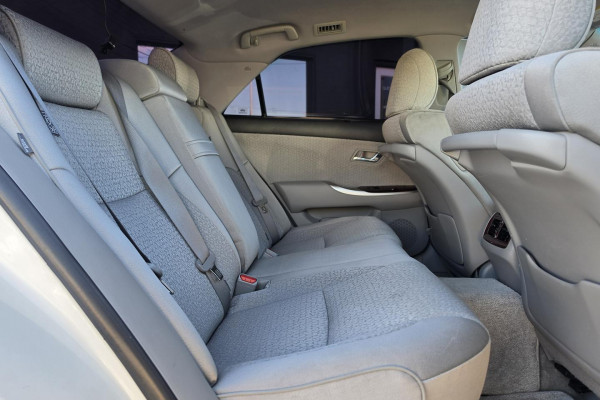 2012 Toyota Crown GRS202 Royal Saloon G Sedan Image 19