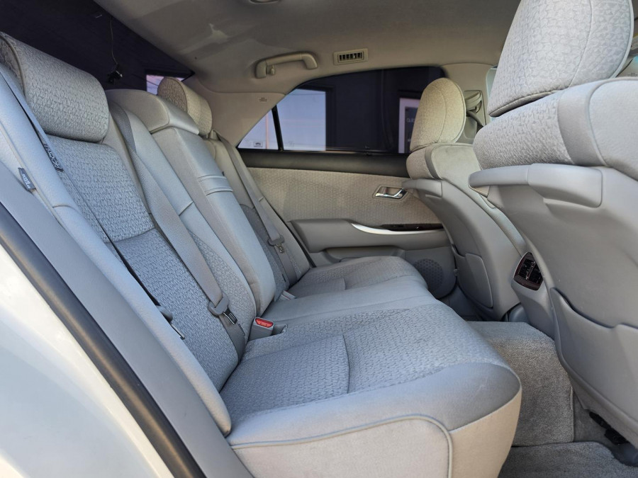 2012 Toyota Crown GRS202 Royal Saloon G Sedan Image 19