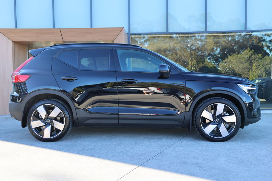 2026 MY27 Volvo EX40  Ultra Twin Motor Performance SUV Image 4