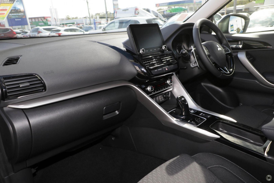 2024 Mitsubishi Eclipse Cross YB PHEV ES SUV Image 7