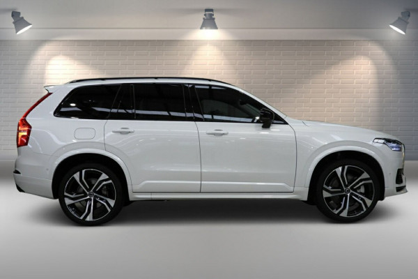 2024 Volvo XC90 L Series Recharge Ultimate T8 Plug-In Hybrid SUV Image 5