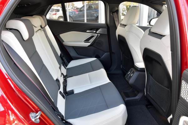 2024 BMW iX2 U10 eDrive20 M Sport SUV image 5