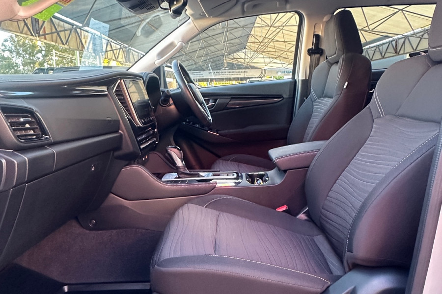2023 MY24 Isuzu MU-X RJ LS-U SUV Image 9