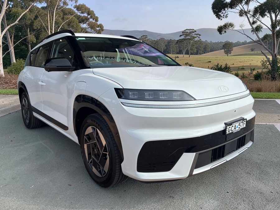 2026 Hyundai ELEXIO OE1.V1  SUV Image 1