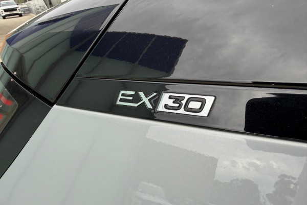 2024 Volvo EX30  Twin Motor Performance Ultra SUV Image 19