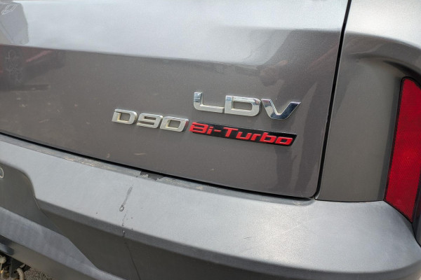 2021 LDV D90 SV9A Executive SUV Image 27