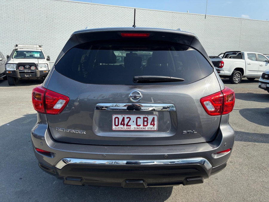 2019 Nissan Pathfinder R52 Series III ST-L SUV Image 9