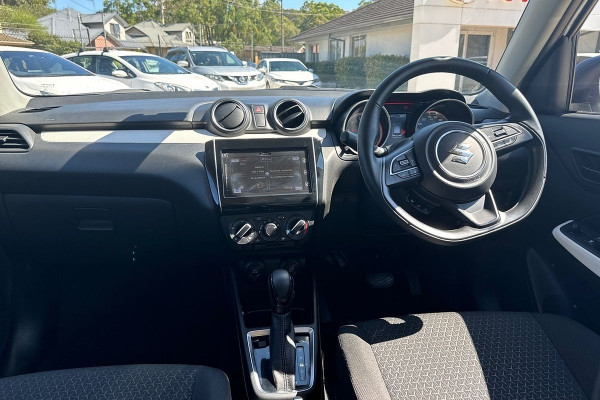 2024 Suzuki Swift AZ Series II GL Plus Hatch Image 6