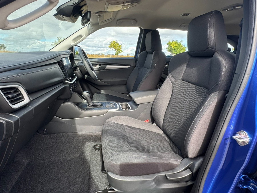 2026 Isuzu MU-X RJ LS-M SUV Image 15