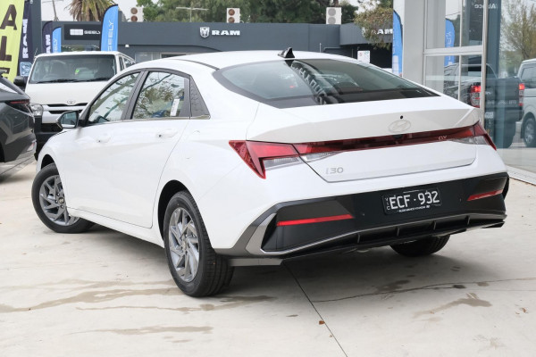 2025 Hyundai i30 CN7.V2  Sedan Image 4