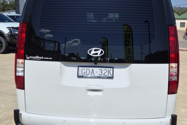 2026 MY27 Hyundai Staria Load US4.V4  Van Image 5