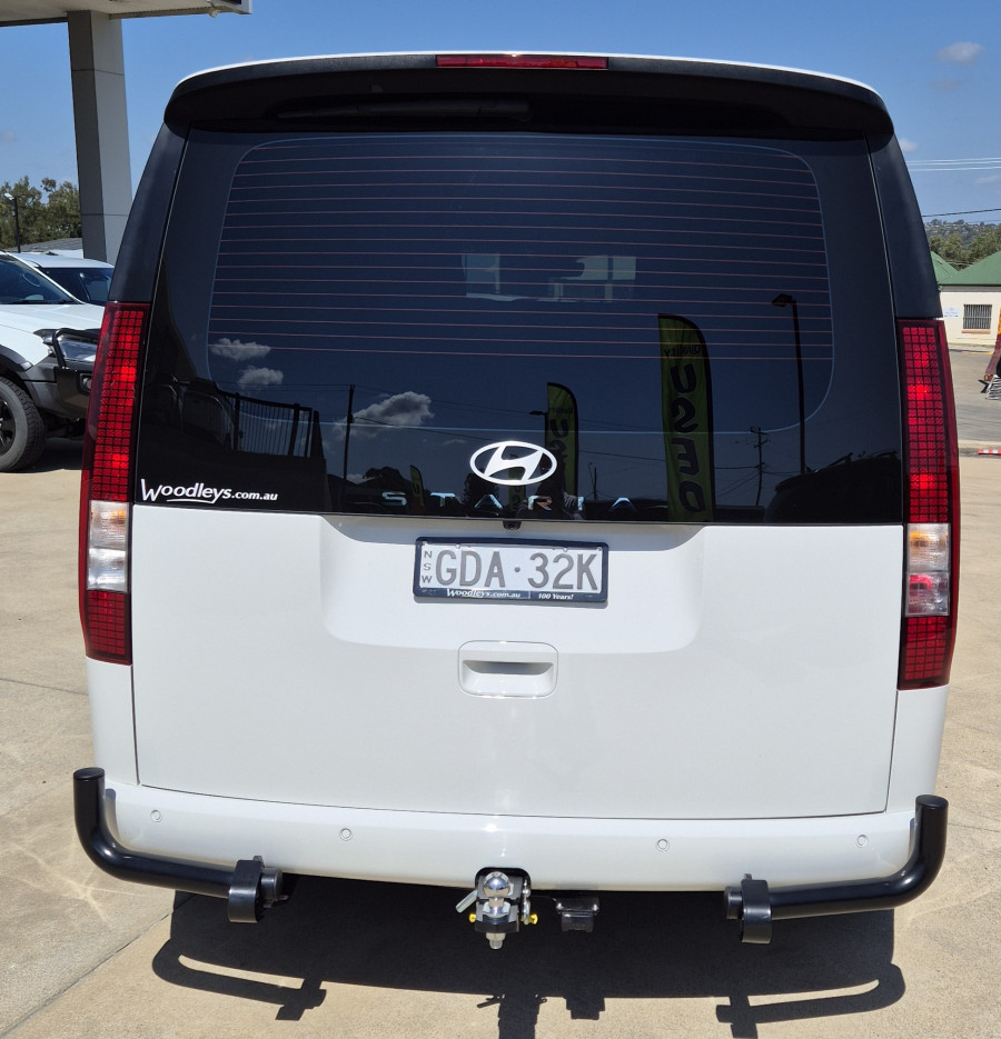 2026 MY27 Hyundai Staria Load US4.V4  Van Image 5