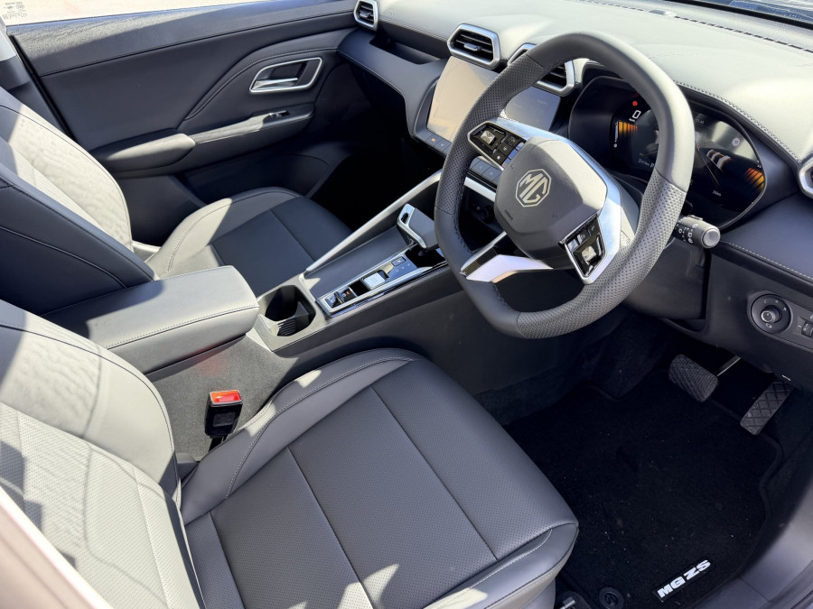 2026 MG ZS Essence Hybrid+ SUV Image 8