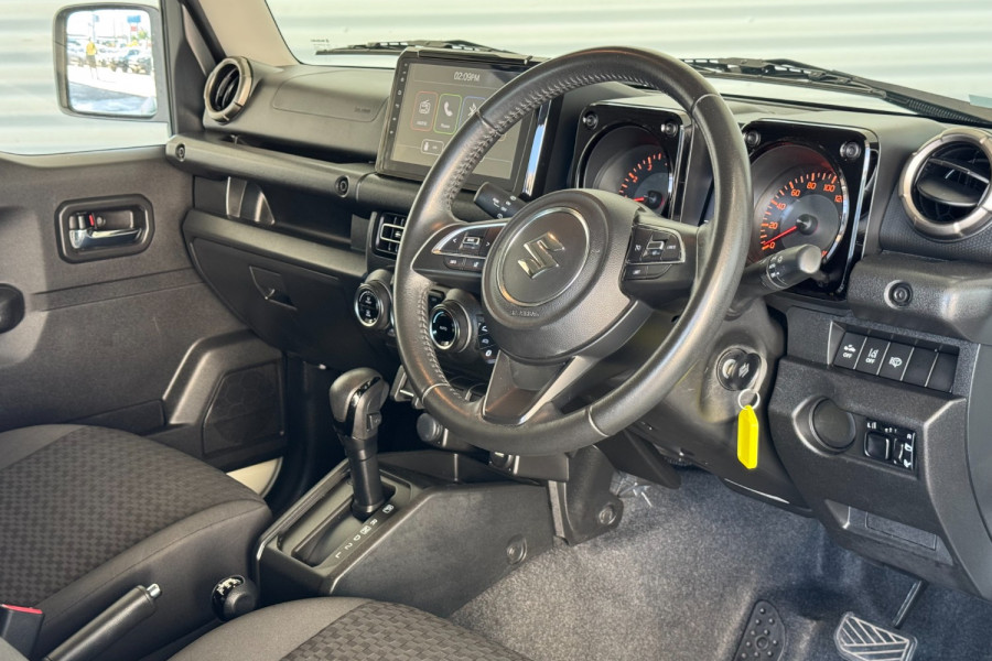 2022 Suzuki Jimny JB74 GLX Coupe Image 7