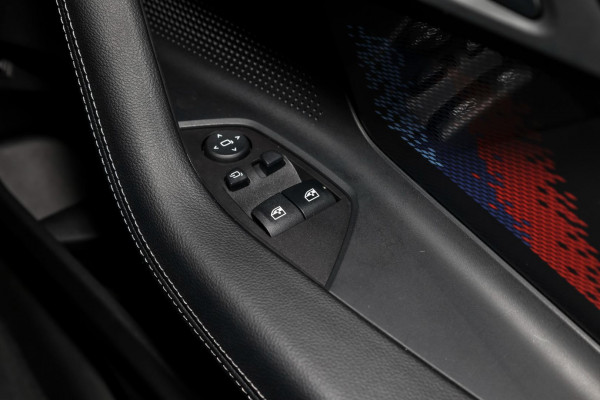 2025 BMW 2 Series G42 230i M Sport Coupe image 23