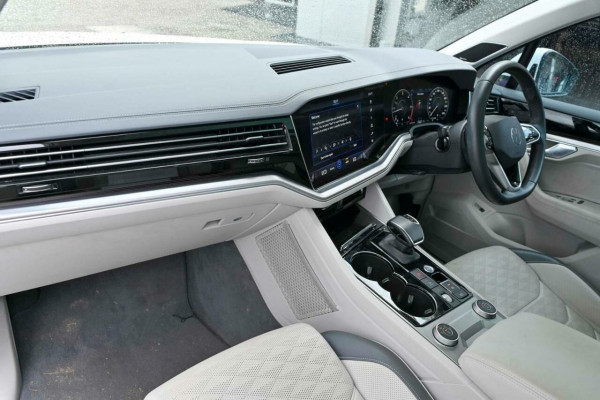2022 Volkswagen Touareg CR 210TDI Elegance SUV Image 15