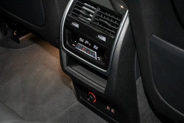 2022 BMW X7 Xdrive30d SUV Image 4