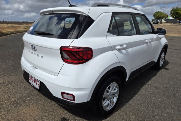 2025 Hyundai Venue QX.V5  SUV Image 3