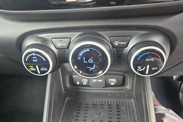 2023 Hyundai Venue QX.V5 Elite SUV Image 19