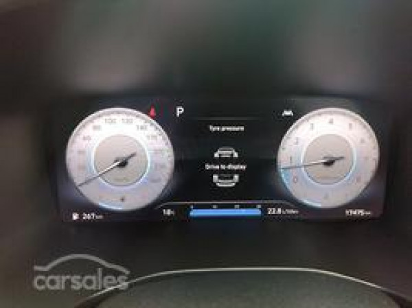2023 Hyundai Santa Fe TM.V4 Highlander SUV image 25