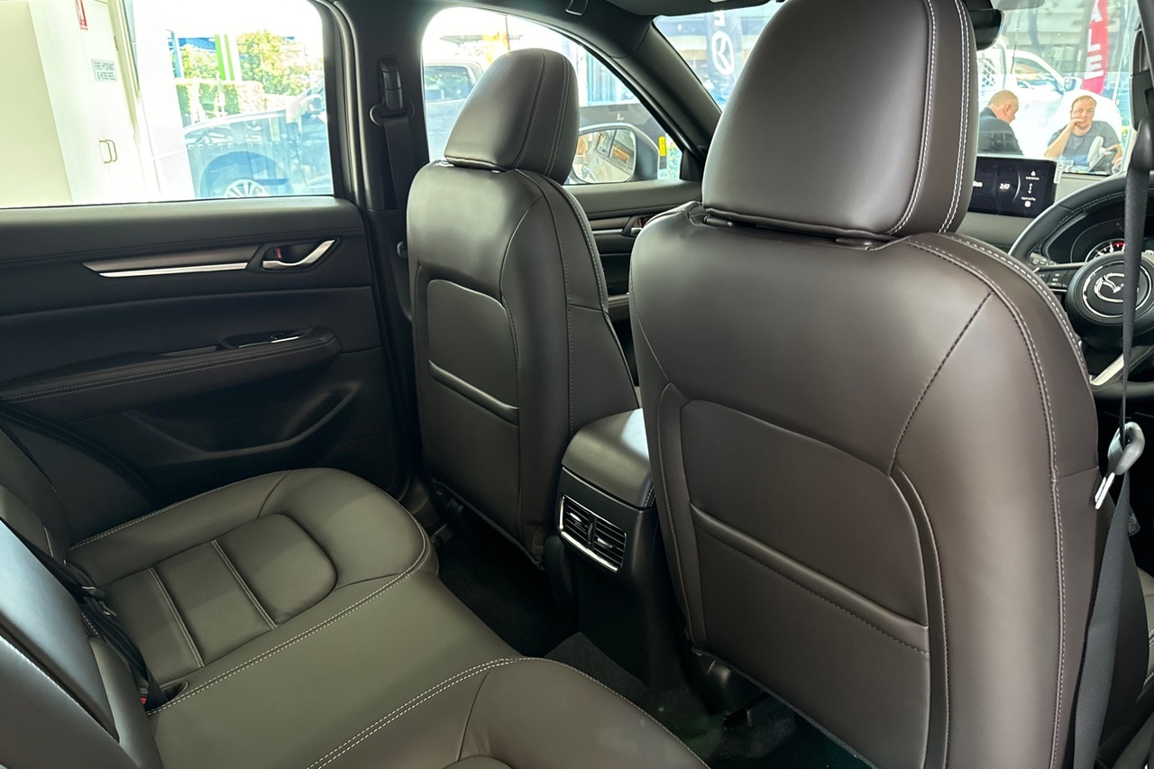 2025 MY24 Mazda CX-5 KF Series G35 Akera SUV Image 21