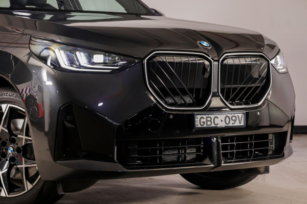 2025 BMW X3 G45 20 xDrive SUV image 18