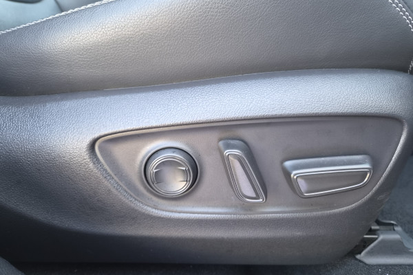 2025 Toyota RAV4 AXAH54R Cruiser SUV Image 13