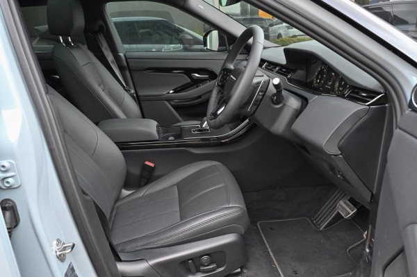 2026 MY26.5 Land Rover Range Rover Evoque L551 P250 Dynamic SE SUV image 7