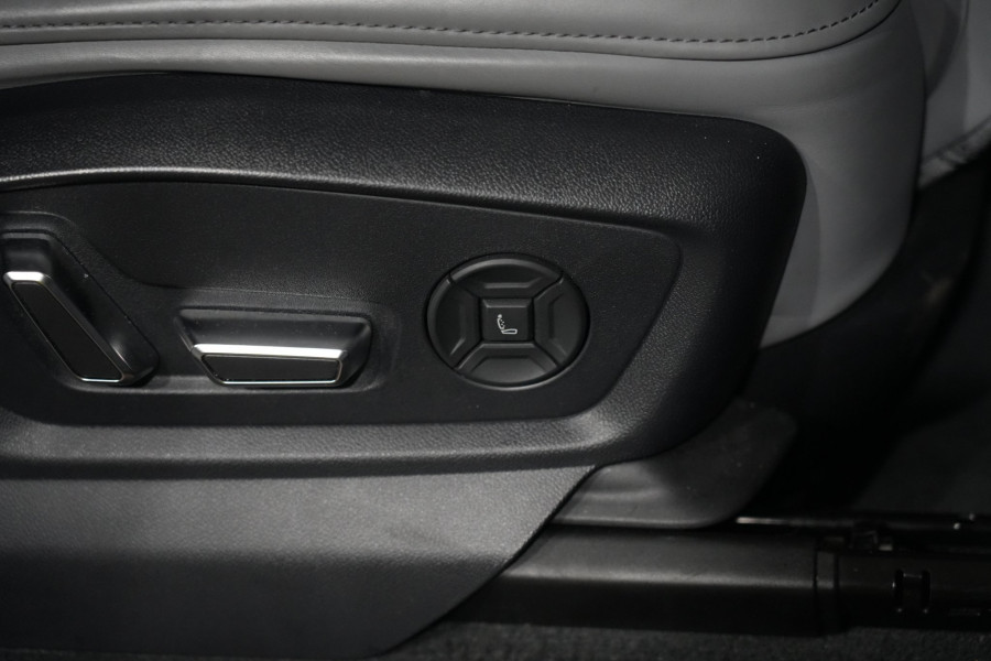 2021 Audi SQ8 F1 TDI SUV Image 28