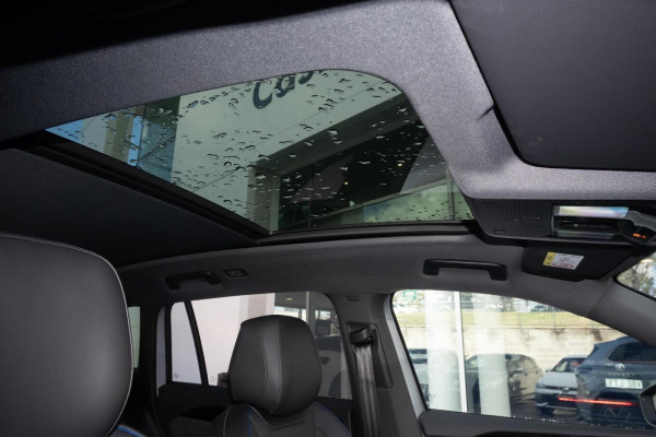 2025 MY26 Volkswagen Tiguan CT 200TSI eHybrid R-Line SUV Image 11