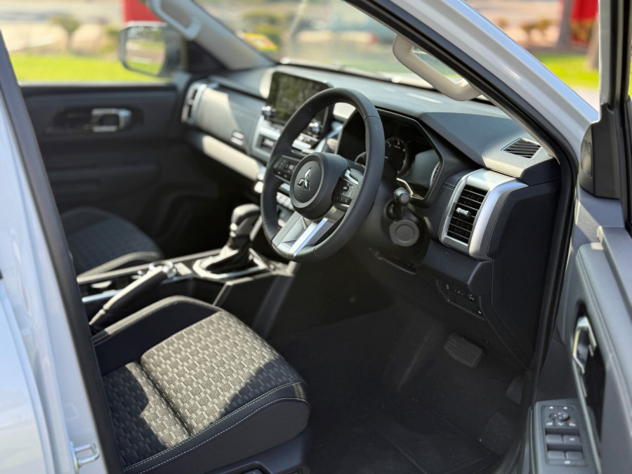 2025 Mitsubishi Triton MV GLS Ute Image 8
