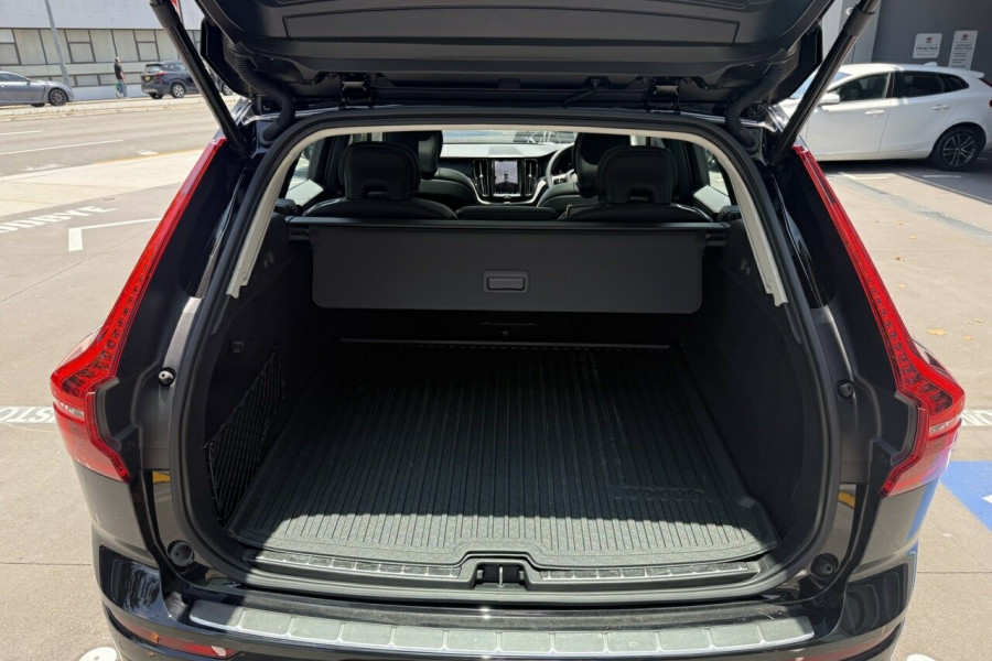 2024 MY25 Volvo XC60 UZ Ultra B5 Bright SUV Image 15