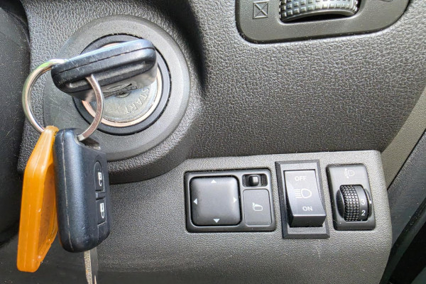 2008 Nissan Pathfinder R51 ST SUV Image 25