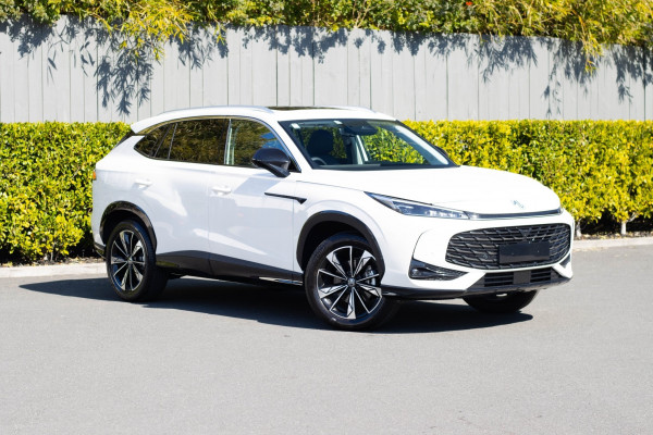 2026 MG HS Essence SUV Image 1
