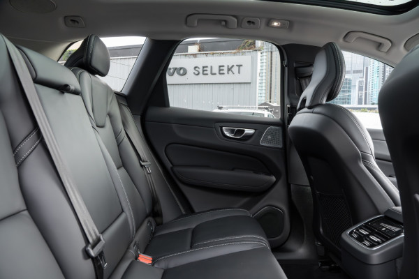 2026 Volvo XC60 UZ Ultra B5 Dark SUV Image 15
