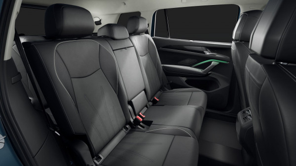 2025 Volkswagen Tayron R4 150TSI Elegance SUV image 12